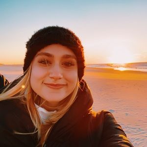 Meet your Posher, Julia